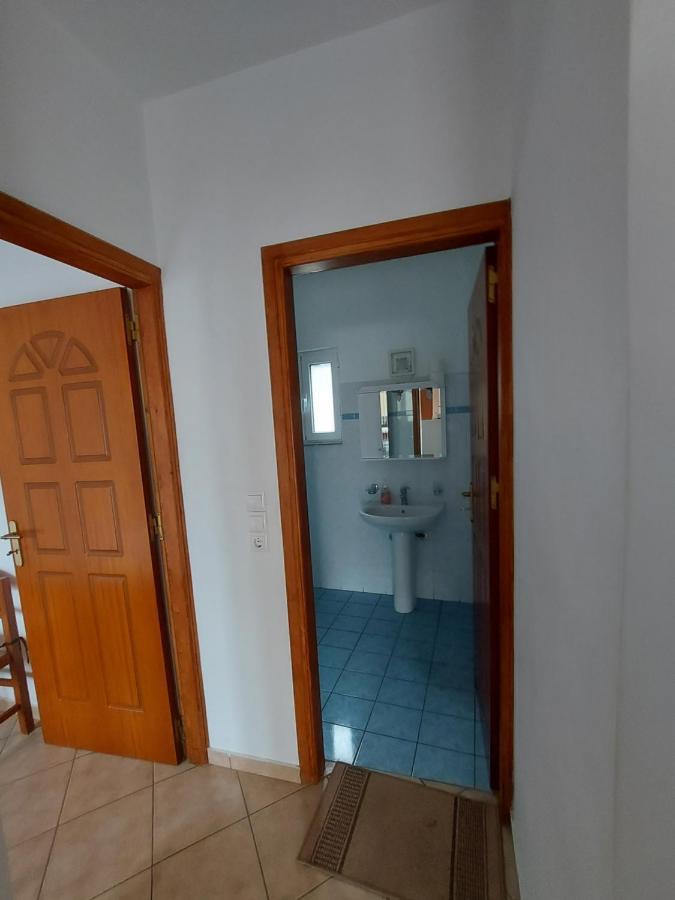Matina Apartments Tyros Ngoại thất bức ảnh