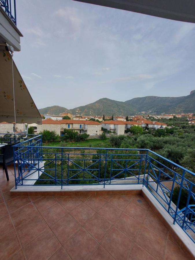 Matina Apartments Tyros Ngoại thất bức ảnh